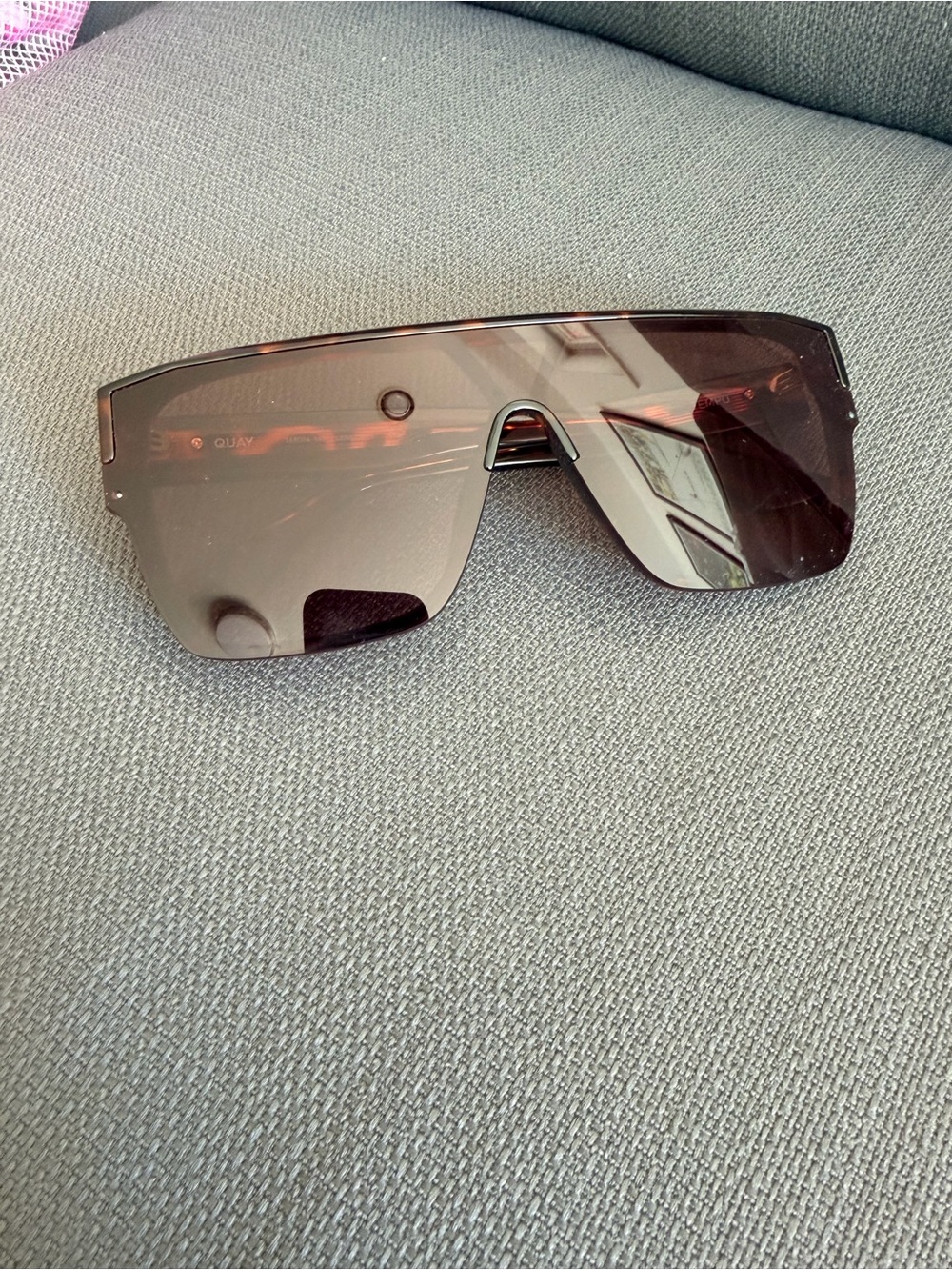 Quay Australia Shield Sunglasses - Smoke/Brown Lens